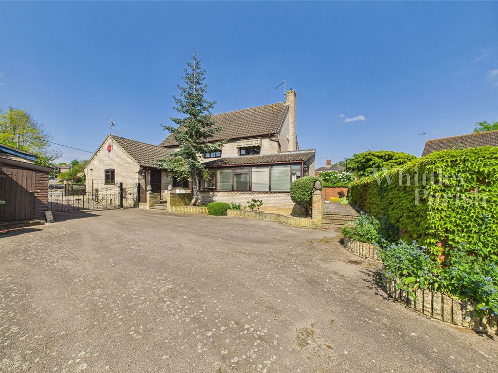 Property photo 2 of 13