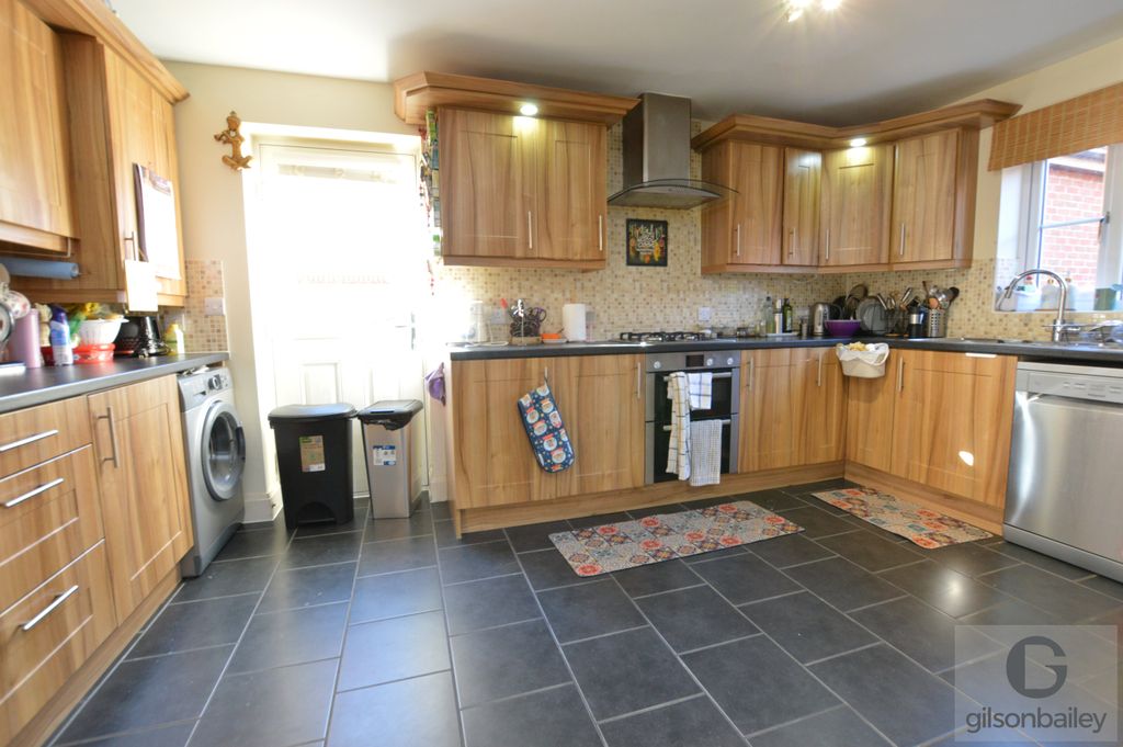 Property photo 2 of 13 Dsc_2184