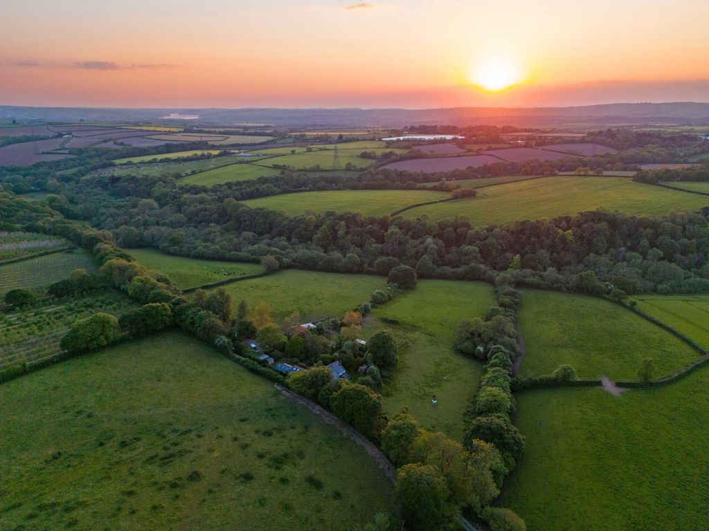 Property photo 2 of 25 664Dda19d479d_Littlewood-Farm-Dusk-41