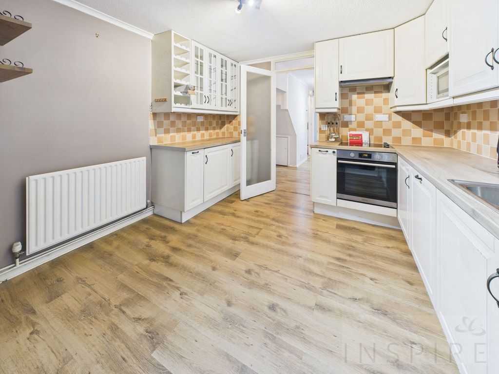 Property photo 2 of 26