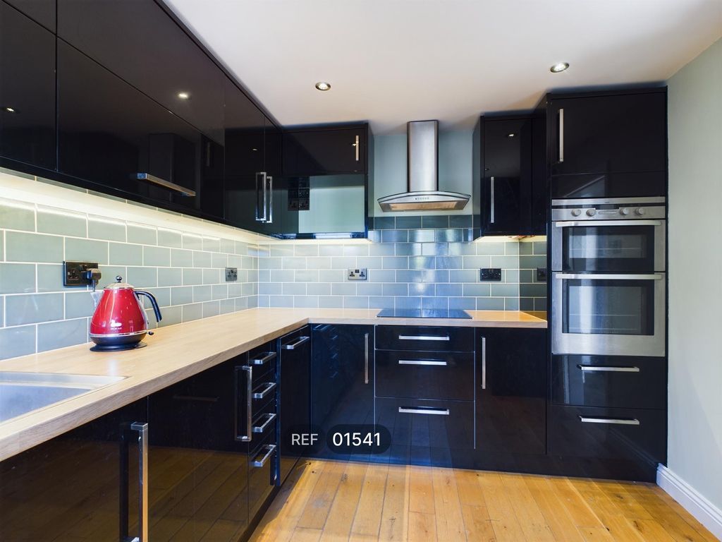 Property photo 1 of 15 Kitchen