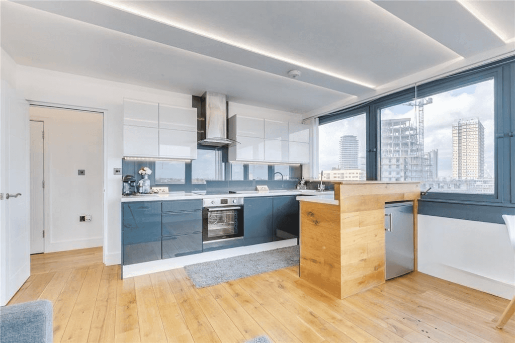 Property photo 3 of 21