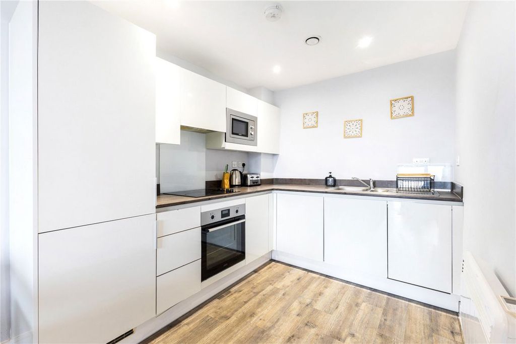 Property photo 2 of 4