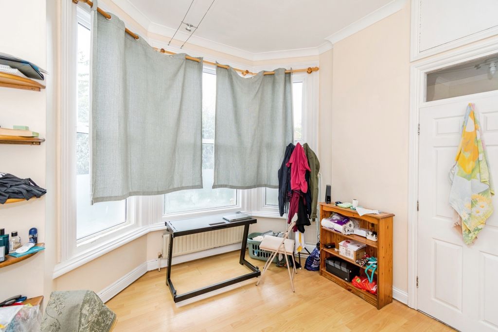 Property photo 3 of 16 Photo