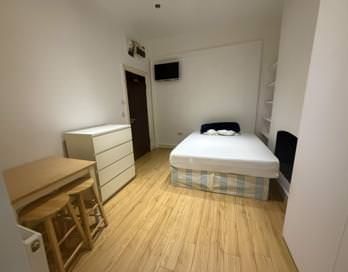 Property photo 1 of 6 Spacious Self-Contained Studio To Rent.
