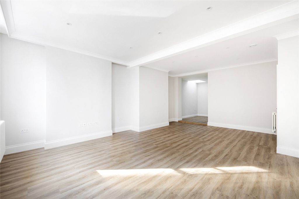 Property photo 2 of 9 Picture No. 02