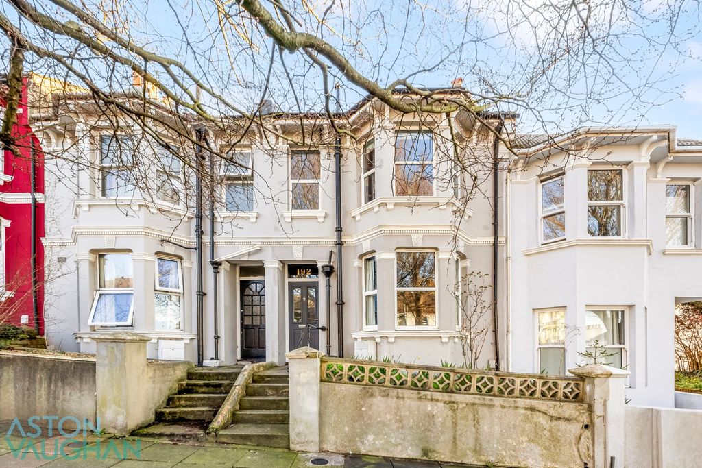 Property photo 1 of 18 4890791