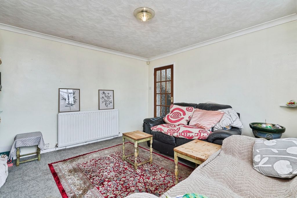 Property photo 3 of 18 Pbox-Img.Jpg