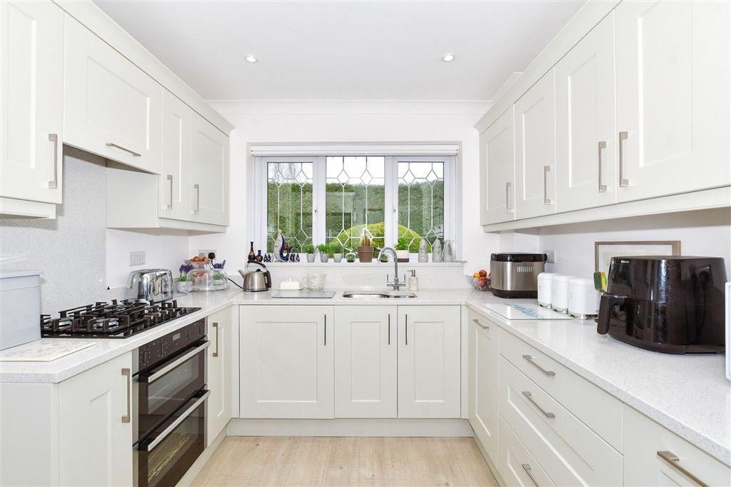 Property photo 2 of 13 Kitchen