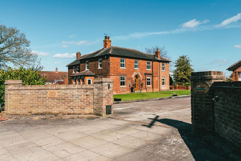 Property photo 3 of 63 Exterior And Gardens