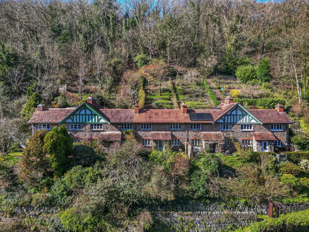 Property photo 1 of 23 4-69B97595ce0Bf-1431967-Jpg-4