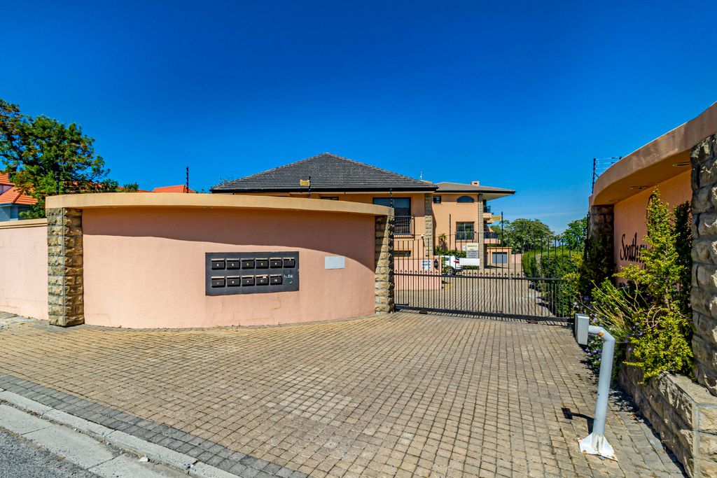 Property photo 1 of 68