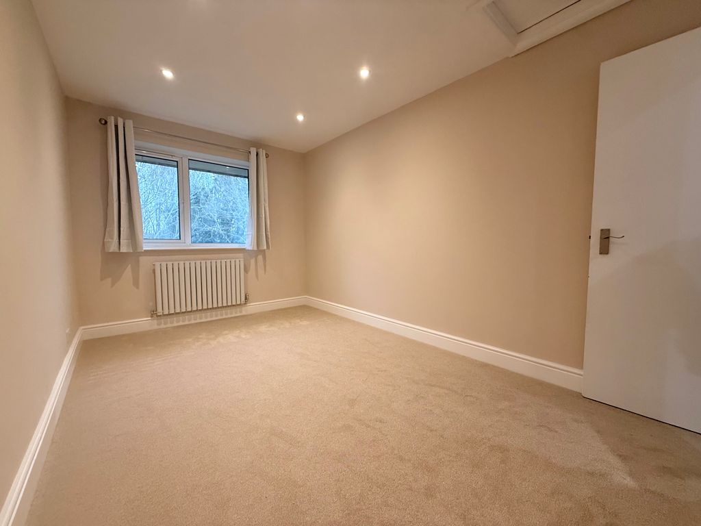 Property photo 3 of 5 Bedroom 1