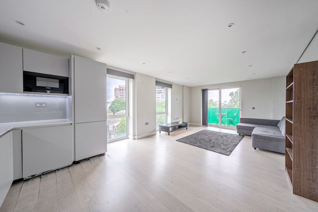 Property photo 2 of 19 1300301-1-6831Feb...