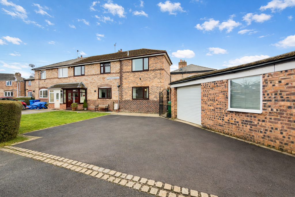 Property photo 1 of 43