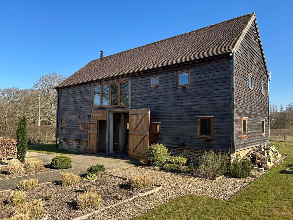 Property photo 3 of 16 Picture No. 37