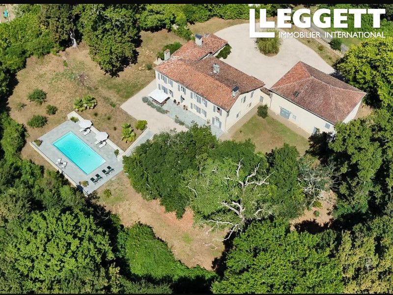 Property photo 2 of 10