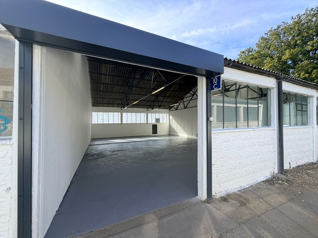 Property photo 2 of 6 Photo 5