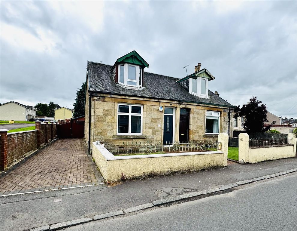 Property photo 1 of 14 External
