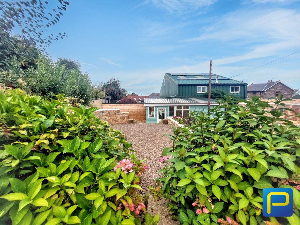 Property photo 3 of 37