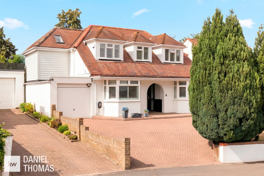 Property photo 1 of 42