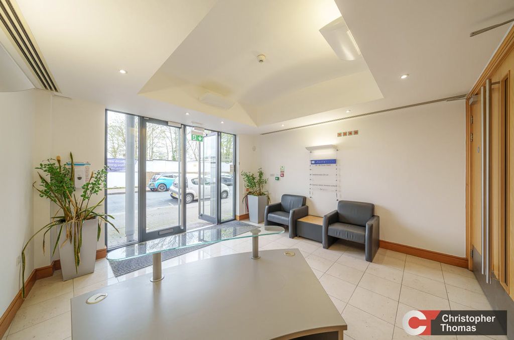 Property photo 2 of 5 534F6495-Bf27-4E1d-89Fe-4F6Eb1F49ba8.Jpg