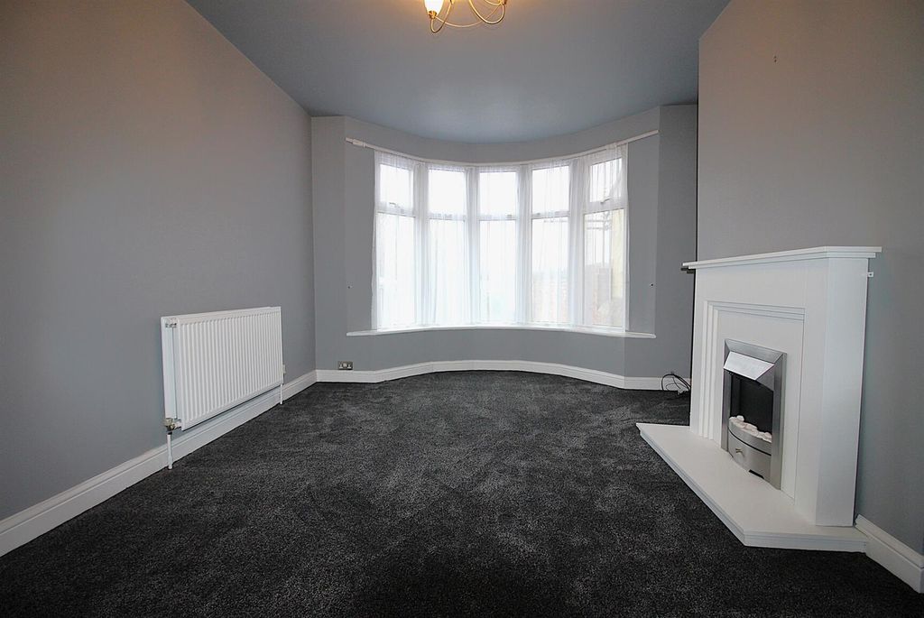 Property photo 3 of 19 3 - .Jpg