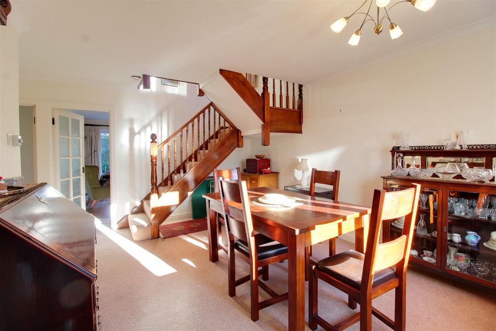 Property photo 3 of 18 Img_1735-Img_1737.Jpg