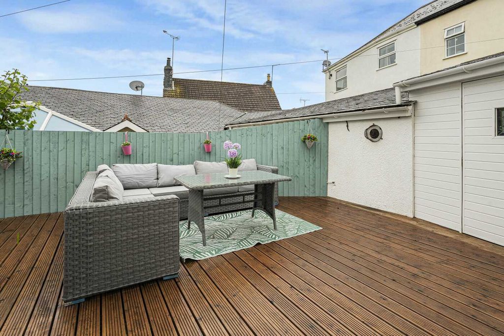 Property photo 3 of 26