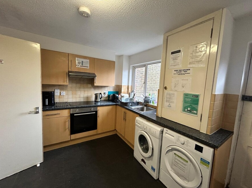 Property photo 2 of 4