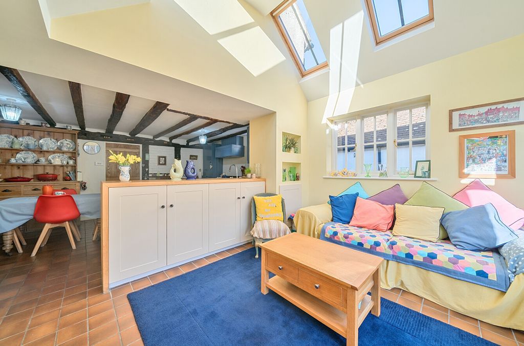 Property photo 1 of 33 1433319-24-69c54c...