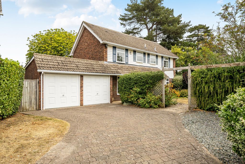 Property photo 1 of 23 1481698-21-6A5670...