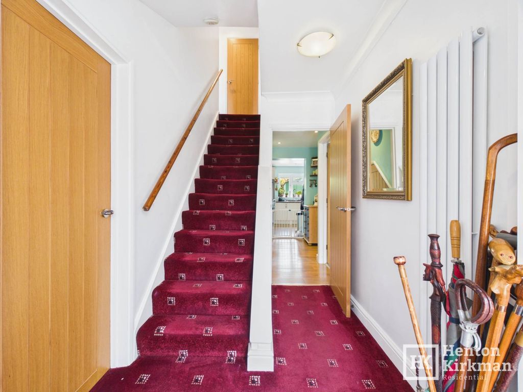 Property photo 3 of 24