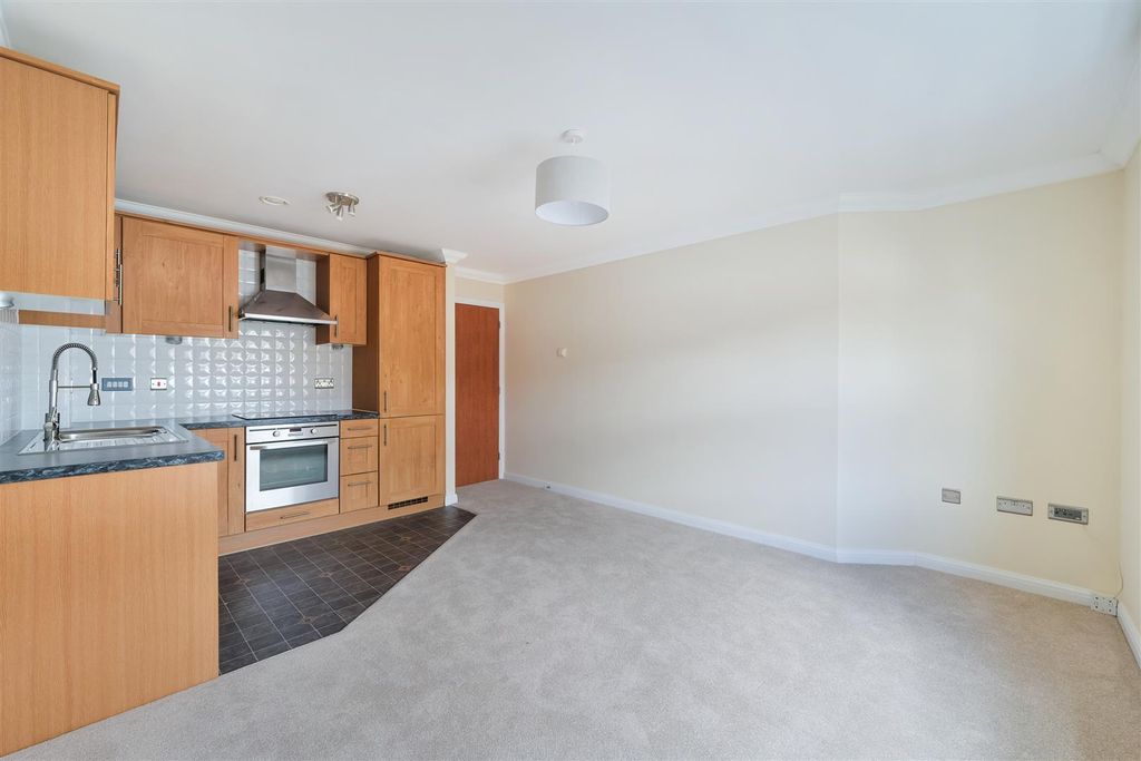 Property photo 2 of 9 Prospect Court, Flat 10  (15).Jpg