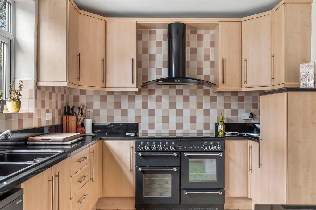 Property photo 3 of 40 Photo 11