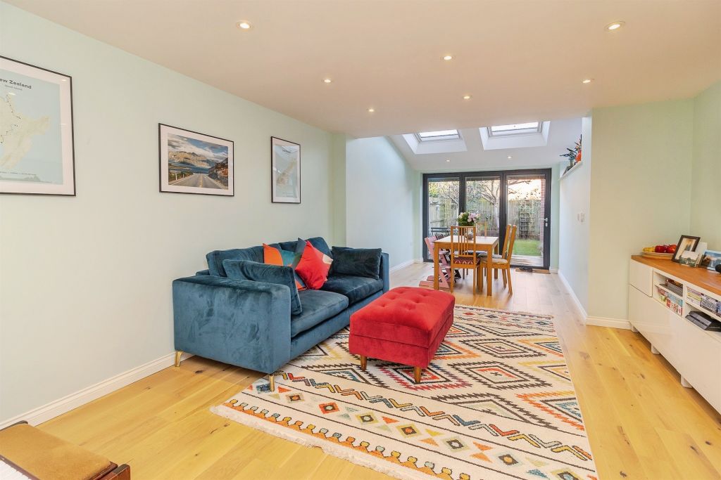 Property photo 2 of 18