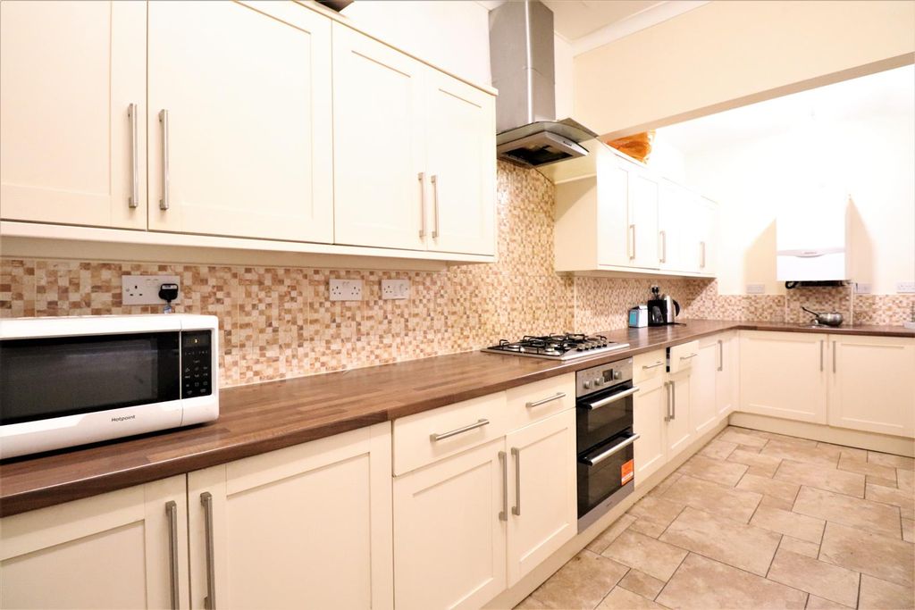 Property photo 1 of 13 Kitchen