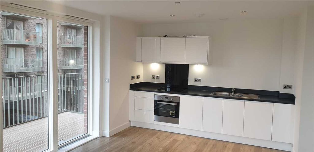 Property photo 2 of 4