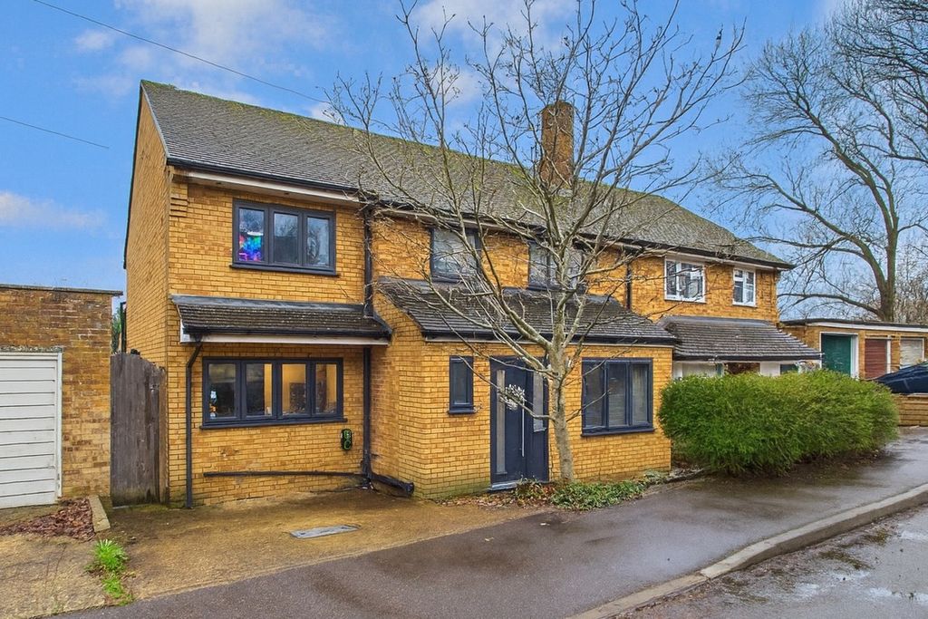 Property photo 1 of 24