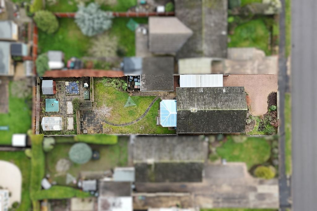 Property photo 3 of 27