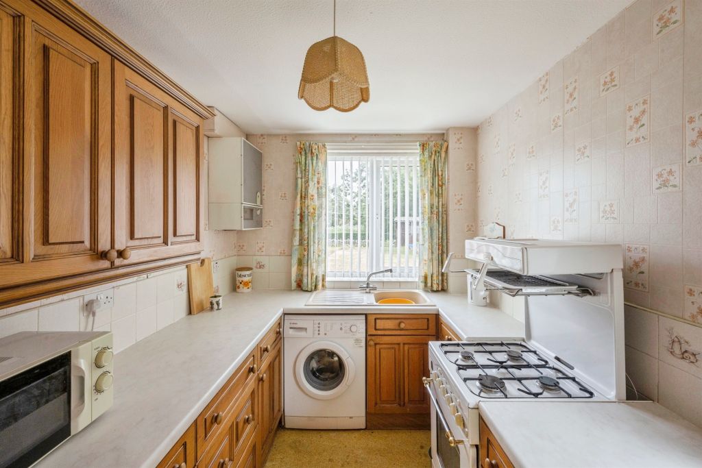 Property photo 3 of 14