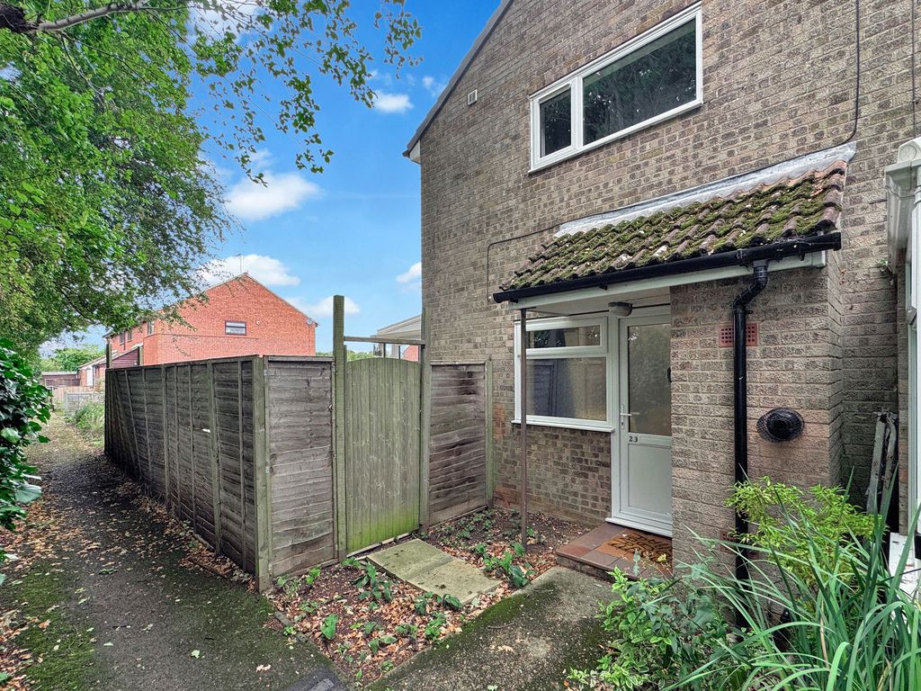 Property photo 1 of 8