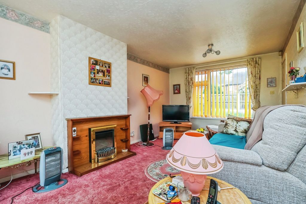 Property photo 2 of 15