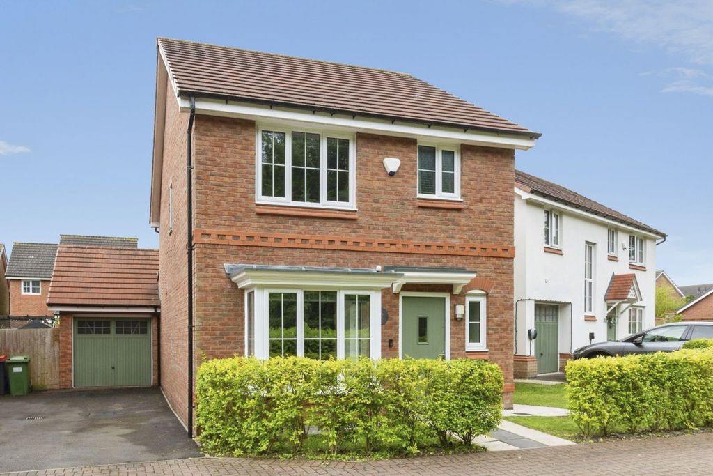 Property photo 1 of 16