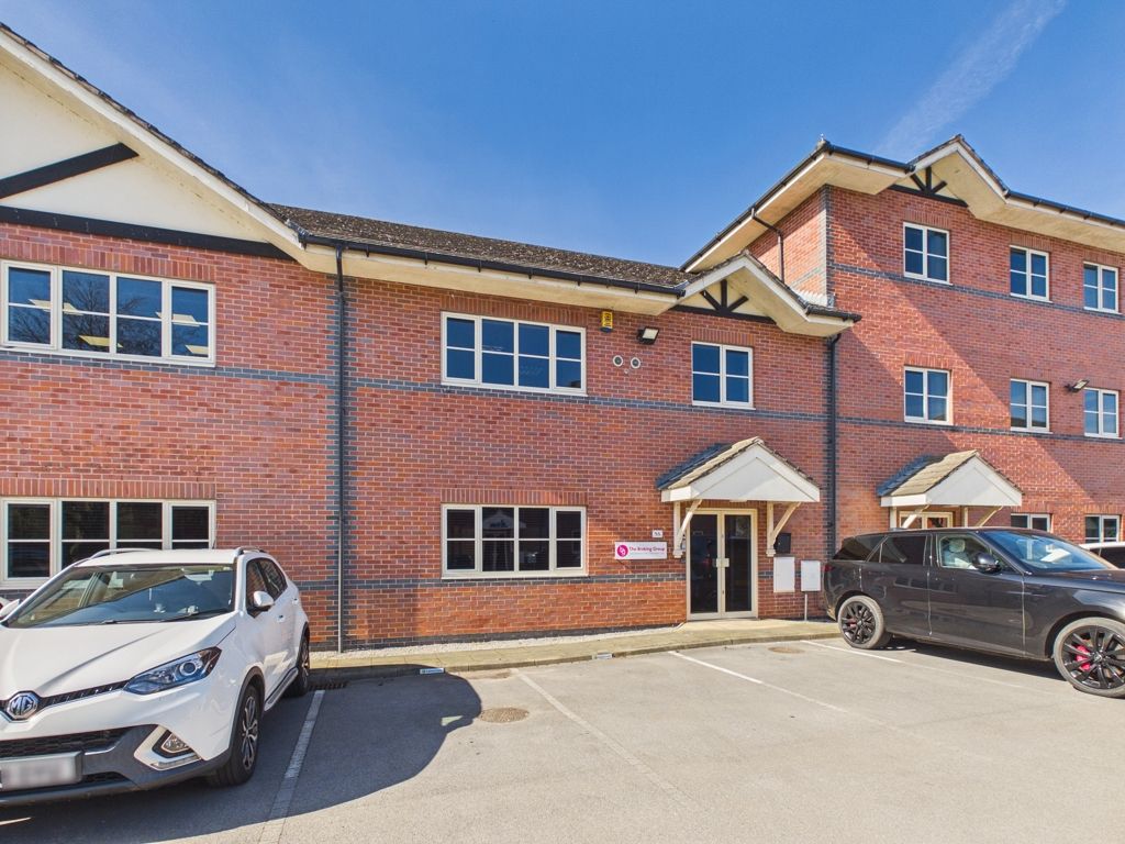 Property photo 1 of 8 Photo 4