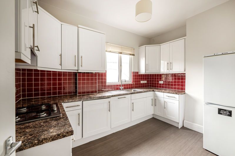 Property photo 2 of 8 Photo 3