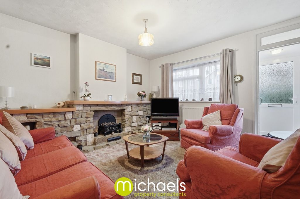 Property photo 3 of 20