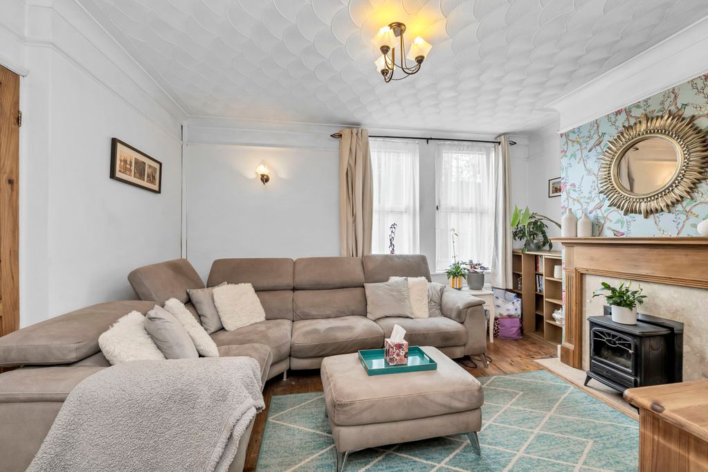 Property photo 3 of 15 Sitting Room