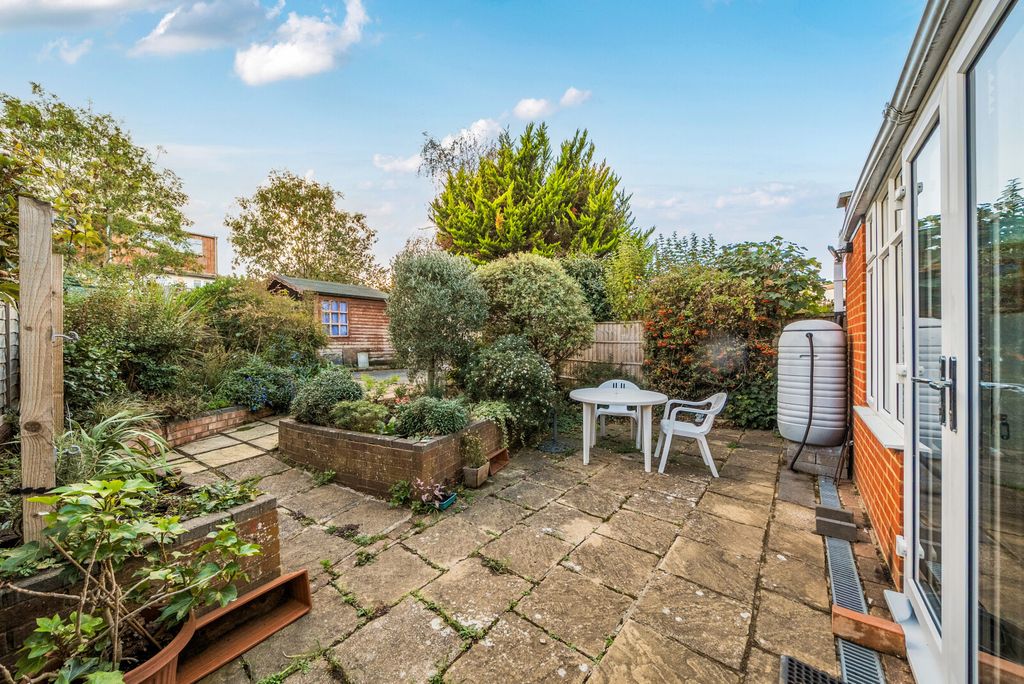 Property photo 3 of 12 1535354-26-6Ad239...