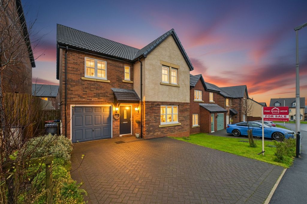 Property photo 1 of 25